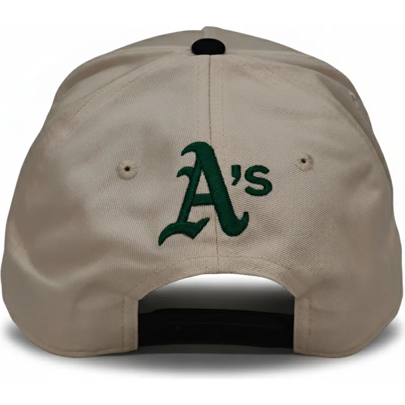 cappellino-curvo-beige-e-nero-snapback-rise-structured-degli-oakland-athletics-mlb-di-nike