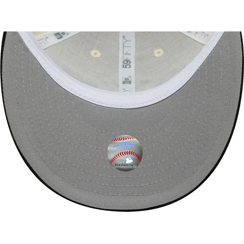 new-era-curved-brim-59fifty-low-profile-precurved-coops-new-york-yankees-mlb-beige-and-black-fitted-cap