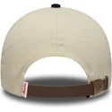 cappellino-curvo-beige-e-blu-marino-regolabile-9forty-e-frame-patch-suede-di-new-era