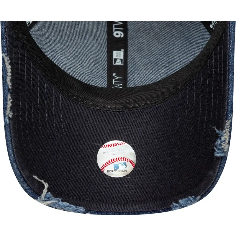 cappellino-curvo-blu-regolabile-9twenty-denim-distress-di-new-york-yankees-mlb-di-new-era