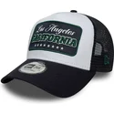 cappellino-trucker-bianco-e-blu-navy-a-frame-location-di-los-angeles-citta-e-spiagge-california-di-new-era