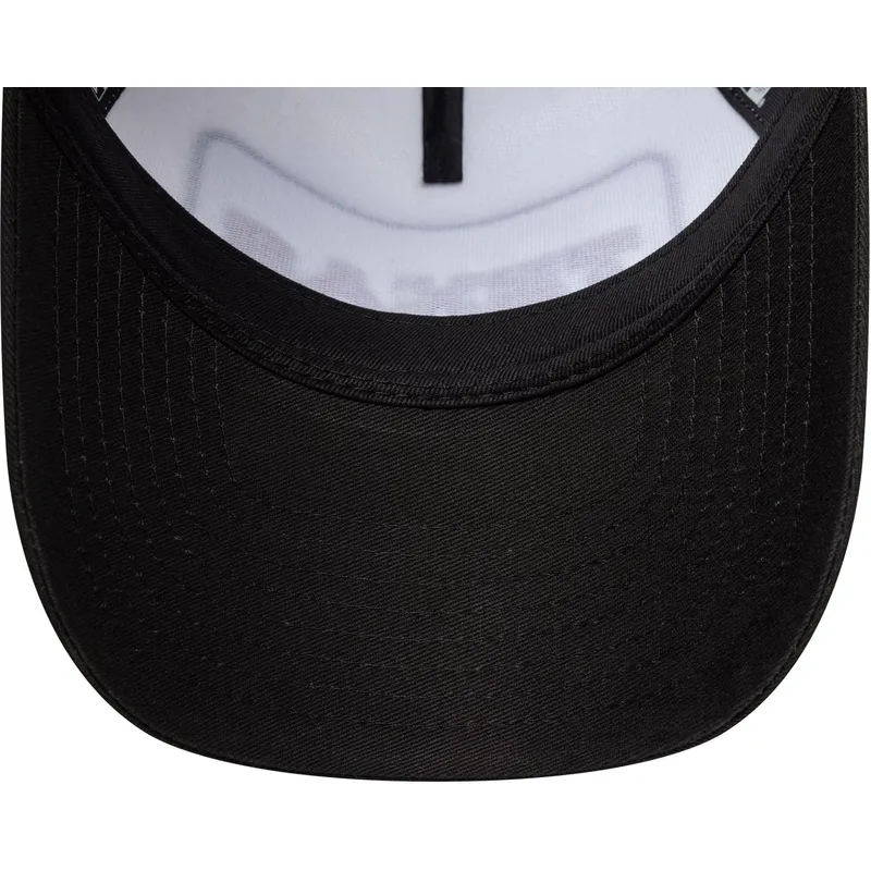 cappellino-trucker-bianco-e-nero-a-frame-location-di-austin-citta-e-spiagge-texas-di-new-era