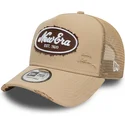 cappellino-trucker-marrone-a-frame-oval-canvas-distress-di-new-era