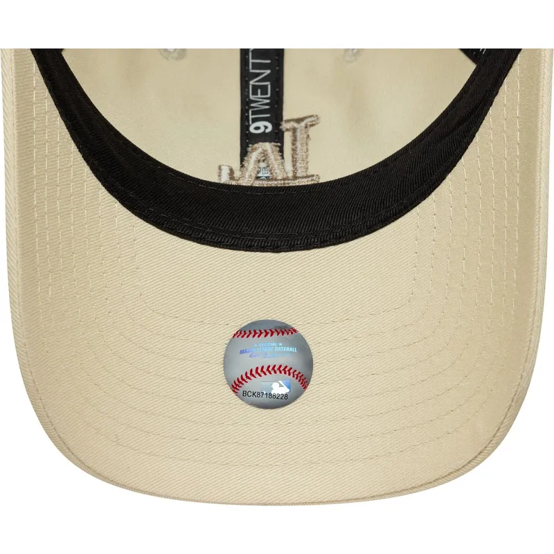 cappellino-curvo-beige-regolabile-con-logo-beige-da-donna-9twenty-league-essential-midi-dei-los-angeles-dodgers-mlb-di-new-era