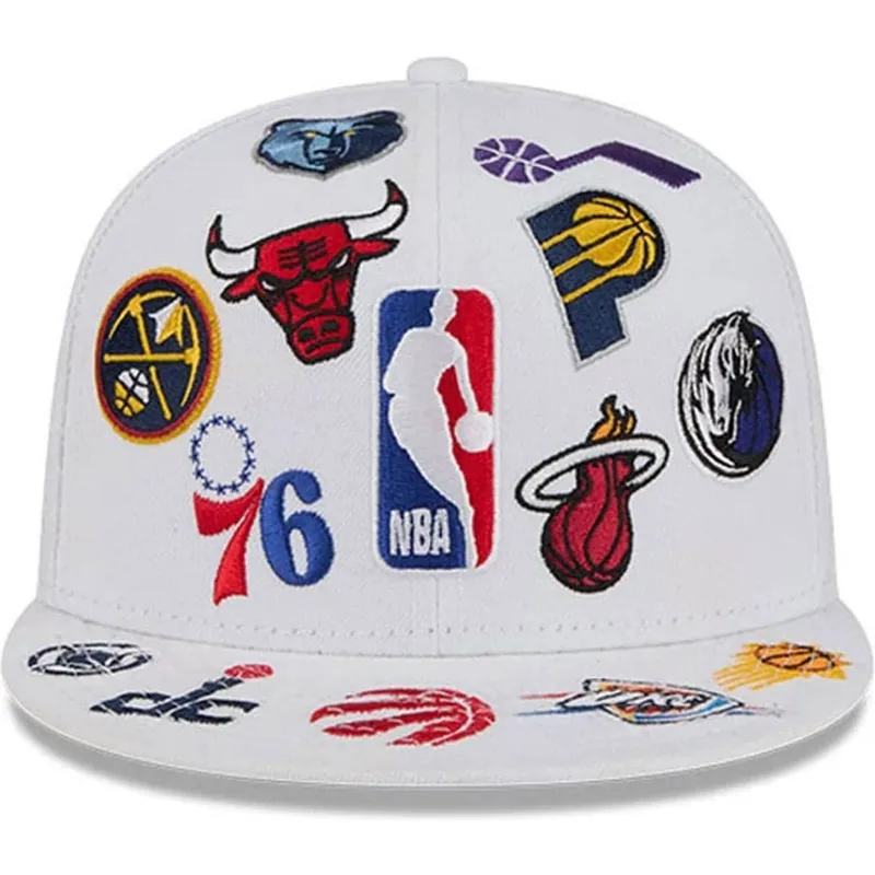 cappello-piatto-bianco-regolabile-59fifty-all-over-di-nba-di-new-era