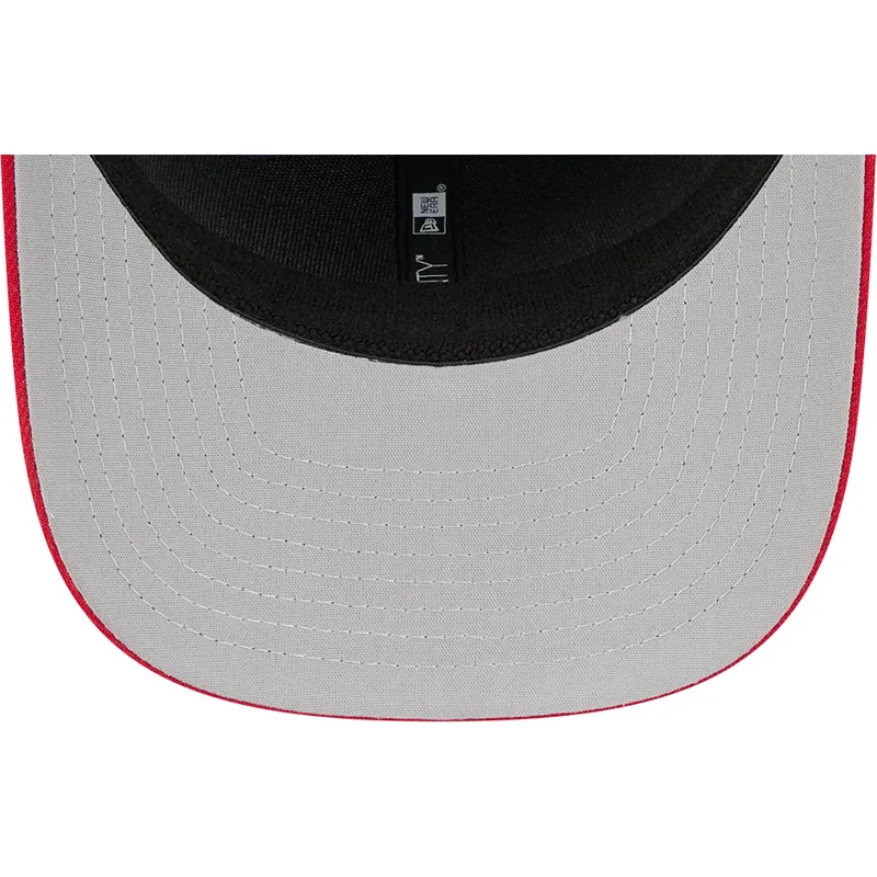 cappellino-curvo-blu-marino-e-rosso-snapback-9seventy-stretch-snap-usa-2026-world-baseball-classic-di-new-era