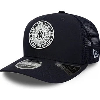 Cappellino trucker blu navy 9SEVENTY Stretch Snap Circle Spring Training dei New York Yankees MLB di New Era