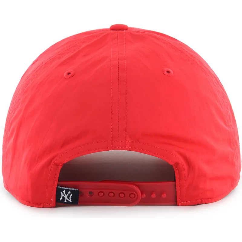cappellino-visiera-curva-rosso-snapback-hitch-lc-eight-bit-hero-di-new-york-yankees-mlb-di-47-brand