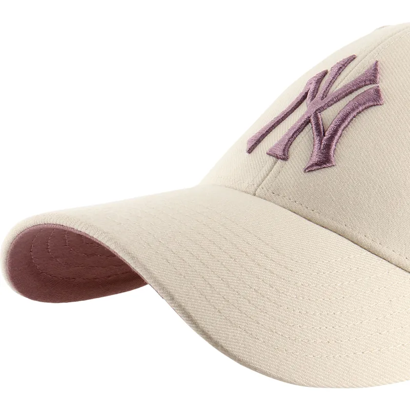 gorra-curva-beige-snapback-con-logo-violeta-mvp-ballpark-de-new-york-yankees-mlb-de-47-brand