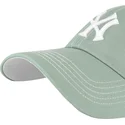 cappellino-curvo-verde-regolabile-clean-up-contrast-stitch-dei-new-york-yankees-mlb-di-47-brand