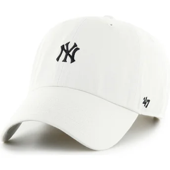 Cappellino curvo beige regolabile Clean Up Base Runner dei New York Yankees MLB di 47 Brand