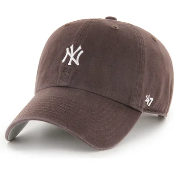 Cappellino curvo marrone regolabile Clean Up Base Runner Mini Logo dei New York Yankees MLB di 47 Brand