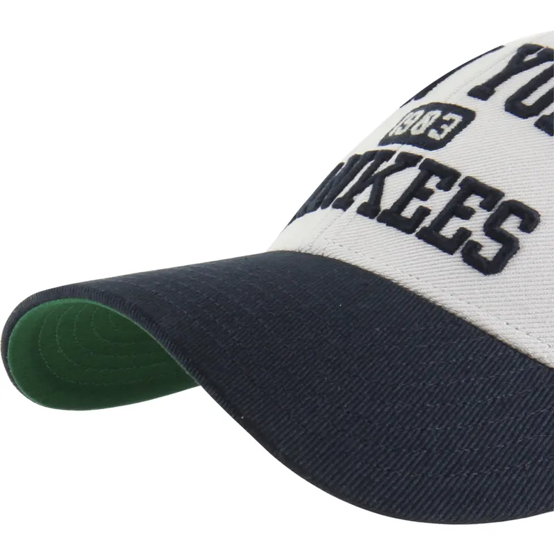 cappellino-curvo-beige-e-blu-marino-regolabile-mvp-broke-line-dei-new-york-yankees-mlb-di-47-brand