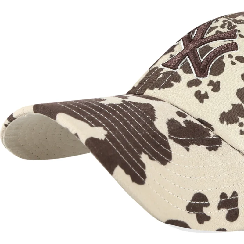 cappellino-curvo-marrone-regolabile-con-logo-marrone-clean-up-bessie-dei-new-york-yankees-mlb-di-47-brand