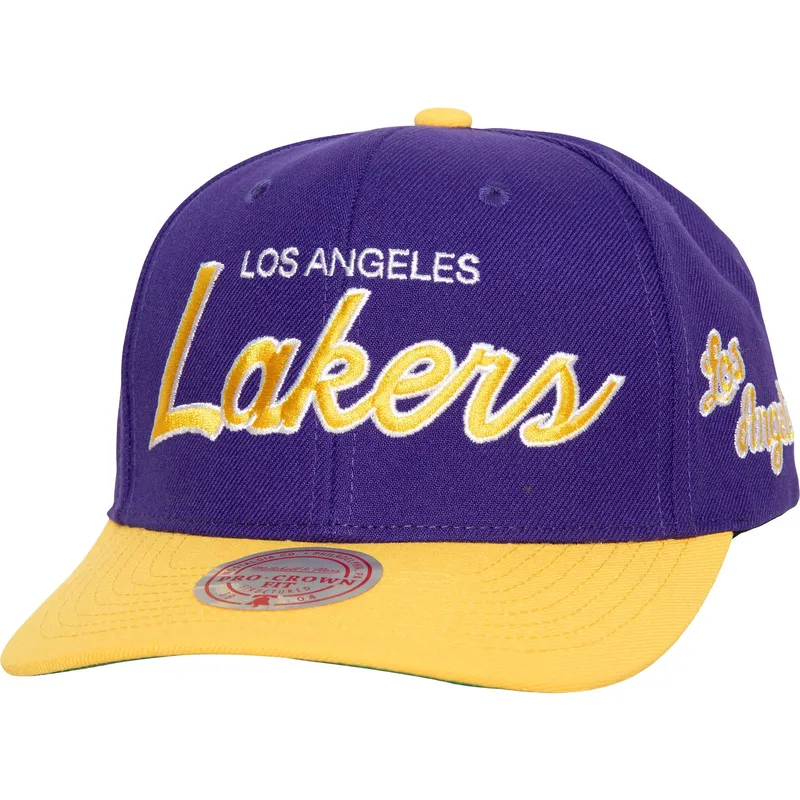 cappellino-con-visiera-curva-viola-e-giallo-snapback-team-script-20-pro-dei-los-angeles-lakers-nba-di-mitchell-ness