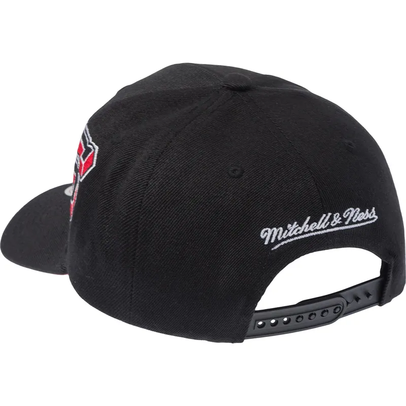 cappellino-curvo-nero-snapback-hyper-type-pro-di-chicago-bulls-nba-di-mitchell-ness