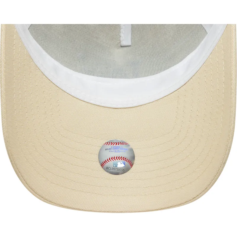 cappellino-trucker-beige-con-logo-blu-da-donna-9forty-a-frame-floral-dei-los-angeles-dodgers-mlb-di-new-era