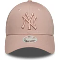 cappellino-curvo-rosa-regolabile-con-logo-rosa-da-donna-9forty-league-essential-dei-new-york-yankees-mlb-di-new-era