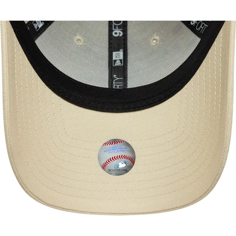 cappellino-curvo-beige-regolabile-da-donna-9forty-floral-icon-side-dei-new-york-yankees-mlb-di-new-era