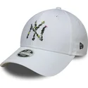 cappellino-curvo-bianco-regolabile-da-donna-9forty-floral-infill-dei-new-york-yankees-mlb-di-new-era