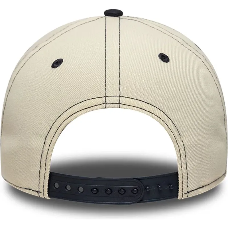 gorra-curva-beige-y-azul-marino-snapback-e-frame-city-icon-de-new-york-yankees-mlb-de-new-era