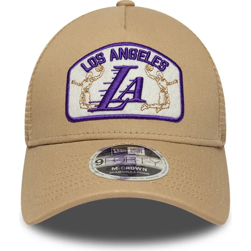 cappellino-trucker-beige-9forty-m-crown-a-frame-dei-los-angeles-lakers-nba-di-new-era