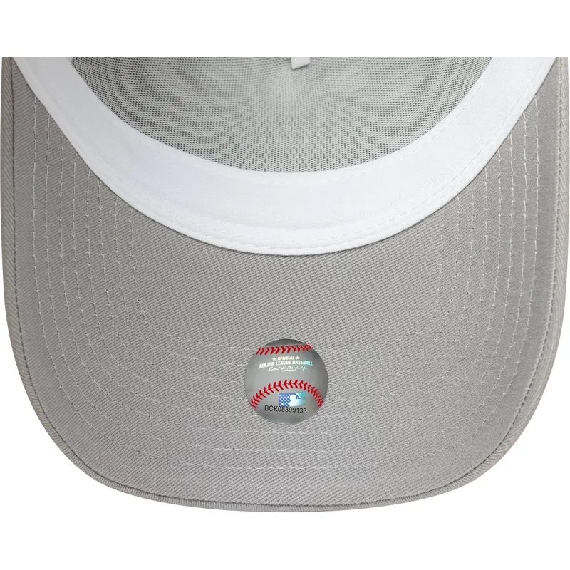 cappellino-trucker-grigio-a-frame-side-patch-dei-new-york-yankees-mlb-di-new-era