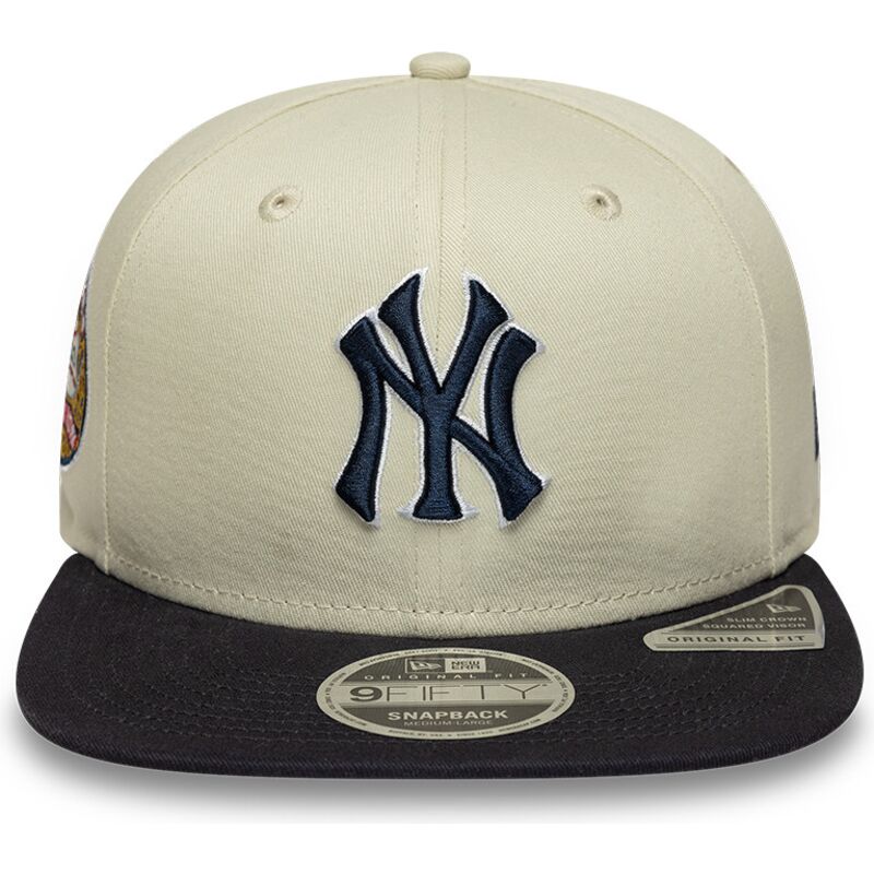 cappello-piatto-beige-snapback-con-logo-blu-marino-9fifty-original-fit-world-series-dei-new-york-yankees-mlb-di-new-era
