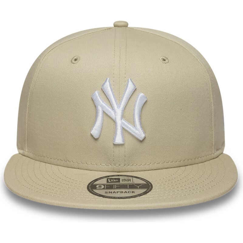 cappello-piatto-beige-snapback-con-logo-bianco-9fifty-league-essential-di-new-york-yankees-mlb-di-new-era