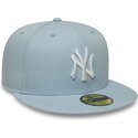 cappello-piatto-azzurro-chiaro-aderente-59fifty-league-essential-dei-new-york-yankees-mlb-di-new-era