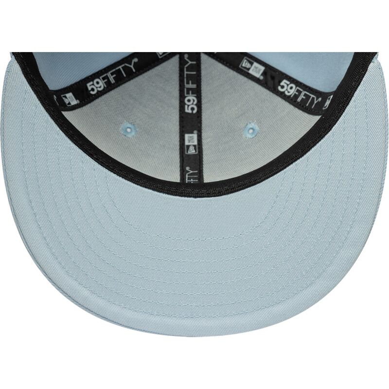 cappello-piatto-azzurro-chiaro-aderente-59fifty-league-essential-dei-new-york-yankees-mlb-di-new-era