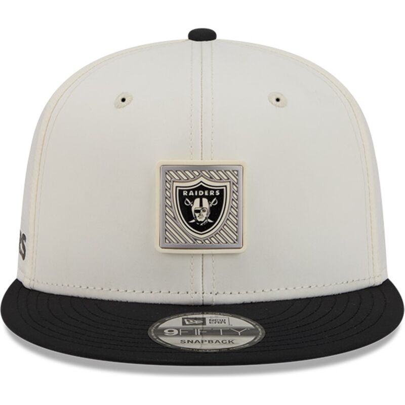 cappello-piatto-beige-e-nero-snapback-9fifty-training-pack-2026-dei-las-vegas-raiders-nfl-di-new-era