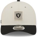 cappellino-curvo-beige-e-nero-snapback-9forty-m-crown-training-pack-2026-dei-las-vegas-raiders-nfl-di-new-era