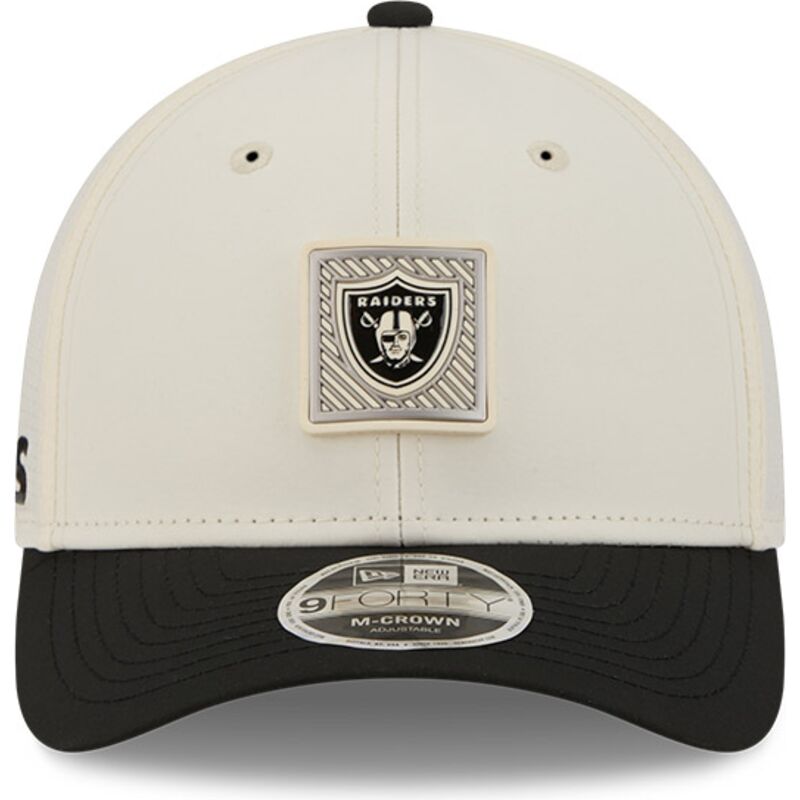 cappellino-curvo-beige-e-nero-snapback-9forty-m-crown-training-pack-2026-dei-las-vegas-raiders-nfl-di-new-era