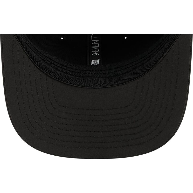 cappelli-curva-nero-snapback-9seventy-stretch-snap-training-pack-2026-dei-las-vegas-raiders-nfl-di-new-era