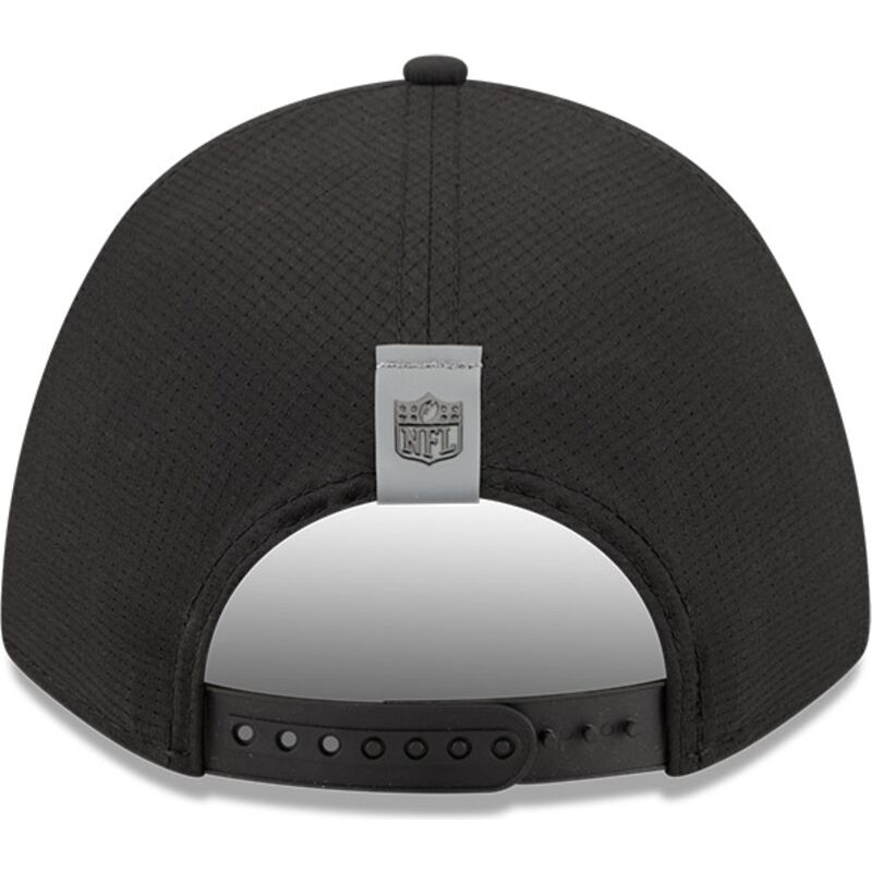 cappellino-curvo-nero-snapback-9forty-m-crown-training-pack-2026-dei-las-vegas-raiders-nfl-di-new-era