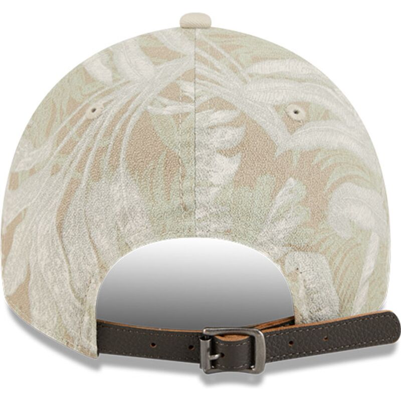 cappellino-curvo-beige-regolabile-9twenty-leafy-palm-dei-new-york-yankees-mlb-di-new-era cappellino-curvo-beige-regolabile-9twenty-leafy-palm-dei-new-york-yankees-mlb-di-new-era