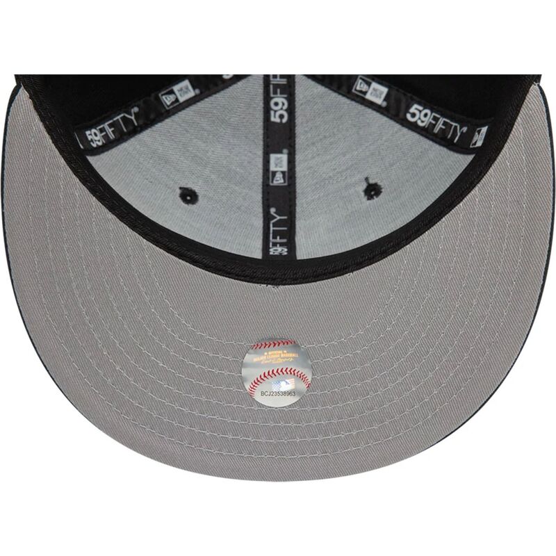 cappello-piatto-nero-aderente-59fifty-heart-icon-dei-los-angeles-dodgers-mlb-di-new-era