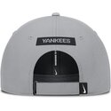 cappellino-curvo-grigio-regolabile-primetime-club-structured-uv-poly-ripstop-dei-new-york-yankees-mlb-di-nike
