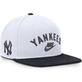 Cappello piatto bianco e blu marino snapback Cooperstown Dri-Fit Pro Structured Square Bill di New York Yankees MLB di Nike