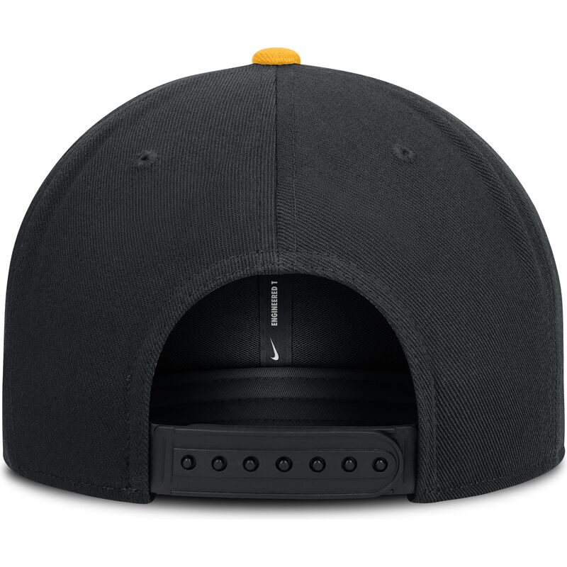 cappello-piatto-nero-e-giallo-snapback-dri-fit-pro-structured-square-bill-dei-pittsburgh-pirates-mlb-di-nike cappello-piatto-nero-e-giallo-snapback-dri-fit-pro-structured-square-bill-dei-pittsburgh-pirates-mlb-di-nike