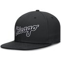 cappello-piatto-nero-aderente-dri-fit-true-structured-round-bill-dei-chicago-white-sox-mlb-di-nike