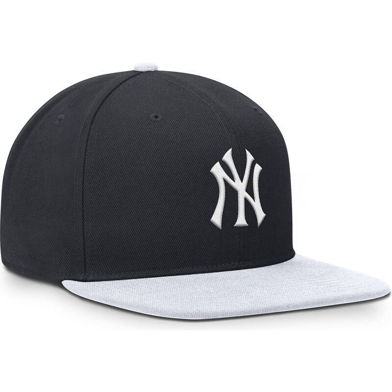 cappello-piatto-blu-marino-e-bianco-snapback-dri-fit-pro-structured-square-bill-dei-new-york-yankees-mlb-di-nike cappello-piatto-blu-marino-e-bianco-snapback-dri-fit-pro-structured-square-bill-dei-new-york-yankees-mlb-di-nike