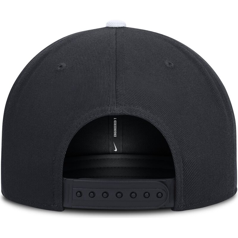 gorra-plana-azul-marino-y-blanca-snapback-dri-fit-pro-structured-square-bill-de-new-york-yankees-mlb-de-nike gorra-plana-azul-marino-y-blanca-snapback-dri-fit-pro-structured-square-bill-de-new-york-yankees-mlb-de-nike