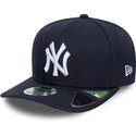 cappello-curvo-blu-marino-snapback-9seventy-stretch-snap-player-replica-dei-new-york-yankees-mlb-di-new-era