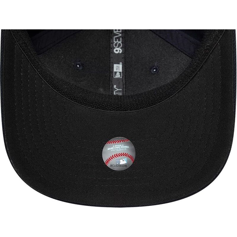 cappello-curvo-blu-marino-snapback-9seventy-stretch-snap-player-replica-dei-new-york-yankees-mlb-di-new-era cappello-curvo-blu-marino-snapback-9seventy-stretch-snap-player-replica-dei-new-york-yankees-mlb-di-new-era