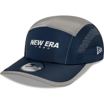 Cappello curvo 5 panel blu marino cinghia regolabile Runner Colour Block di New Era