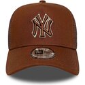 cappello-curvo-marrone-snapback-e-frame-outline-dei-new-york-yankees-mlb-di-new-era