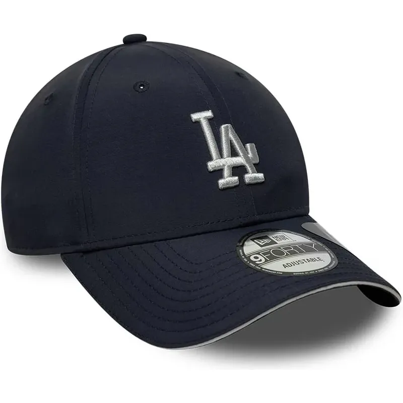 cappello-curvo-blu-marino-cinghia-regolabile-9forty-recycled-dei-los-angeles-dodgers-mlb-di-new-era cappello-curvo-blu-marino-cinghia-regolabile-9forty-recycled-dei-los-angeles-dodgers-mlb-di-new-era