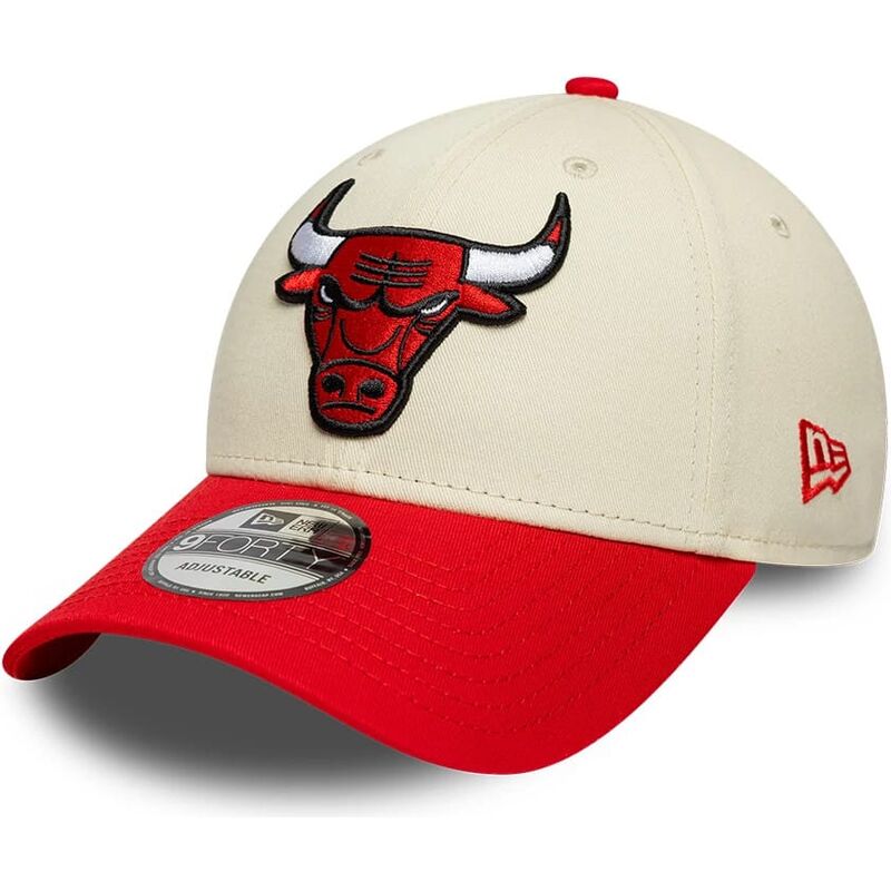 cappello-curvo-beige-cinghia-regolabile-9forty-colour-block-dei-chicago-bulls-nba-di-new-era